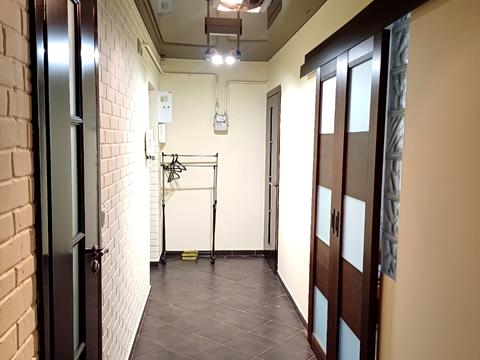комерційна за адресою Лесі Українки вул., 44