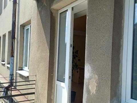 комерційна за адресою Лесі Українки вул., 44