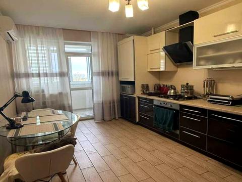 квартира за адресою Перспективна вул., 4
