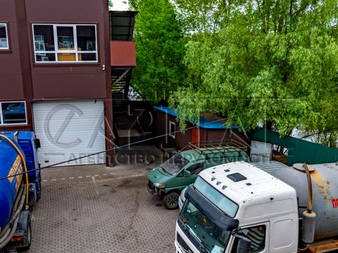 комерційна за адресою Центральна вул., 1