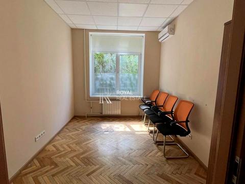 коммерческая по адресу Лаврский пер., 16