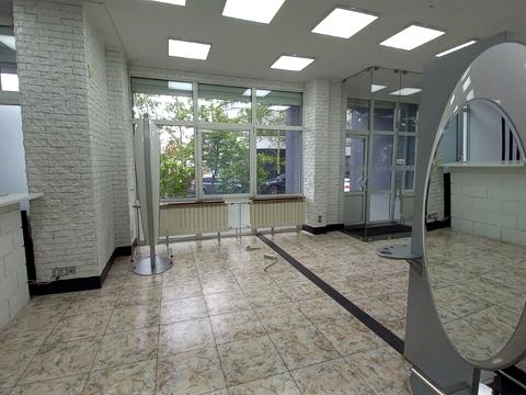 коммерческая по адресу Миколы Бажана просп., 12