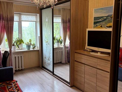квартира за адресою Князя Володимира Великого просп., 138