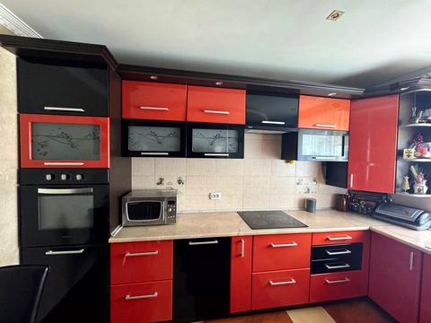 квартира за адресою Тролейбусна вул., 15