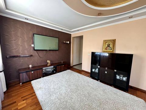 квартира за адресою Тролейбусна вул., 15