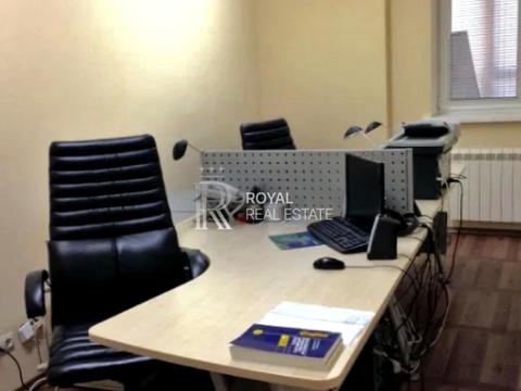 комерційна за адресою Лютеранська вул., 10-А