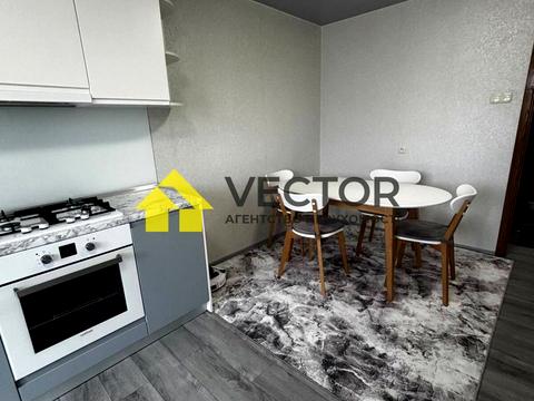 квартира по адресу Героев Сталинграда ул., 4
