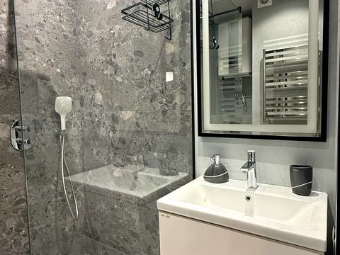квартира за адресою Сергія Данченка вул., 32