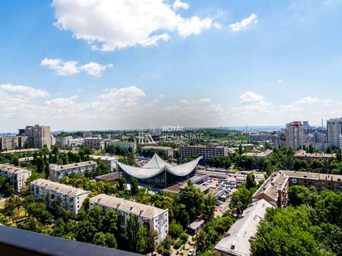 комерційна за адресою Джона Маккейна вул. (Івана Кудрі), 26