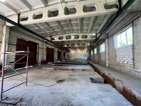 комерційна за адресою Пилипа Орлика вул. (Чкалова), 61