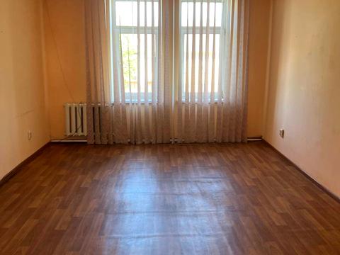 комерційна за адресою Дубнівська вул., 22