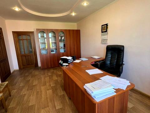 комерційна за адресою Дубнівська вул., 22