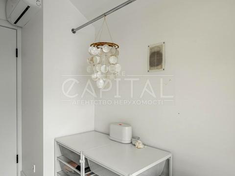 квартира за адресою Регенераторна вул., 4 к14