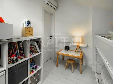квартира за адресою Регенераторна вул., 4 к14
