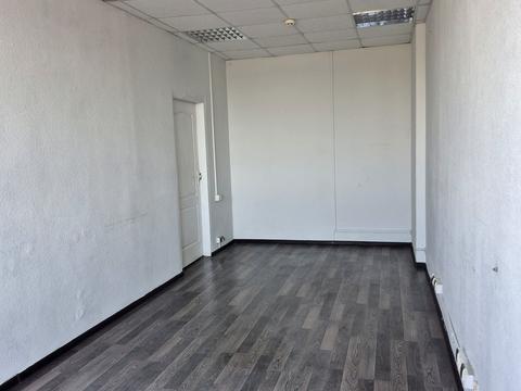 комерційна за адресою Гетьмана Павла Полуботка вул. (Попудренка), 52