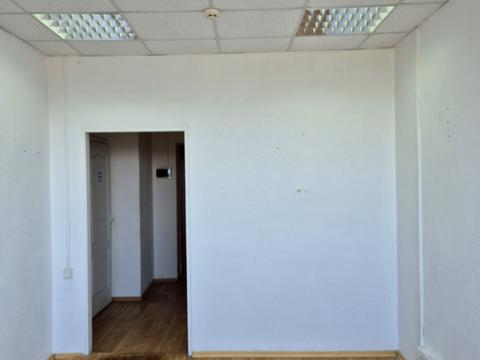 комерційна за адресою Гетьмана Павла Полуботка вул. (Попудренка), 52