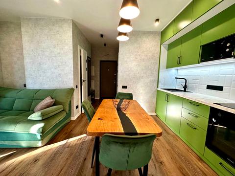 квартира за адресою Салютна вул., (Будинок 02301-02303)