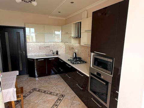 квартира за адресою Чорновола вул., 128А