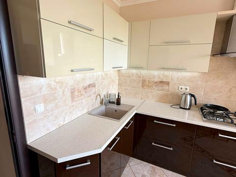 квартира за адресою Чорновола вул., 128А