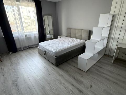 квартира за адресою Героїв Небесної Сотні просп., 28