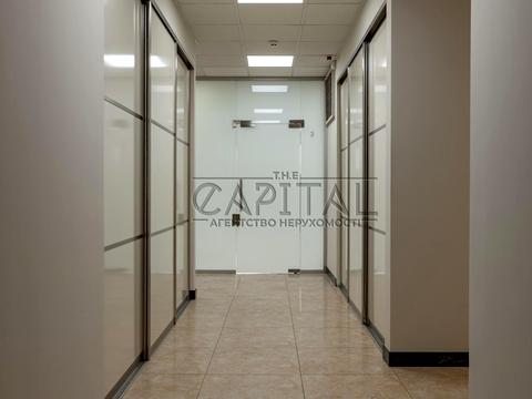 комерційна за адресою Кловський узвіз, 7
