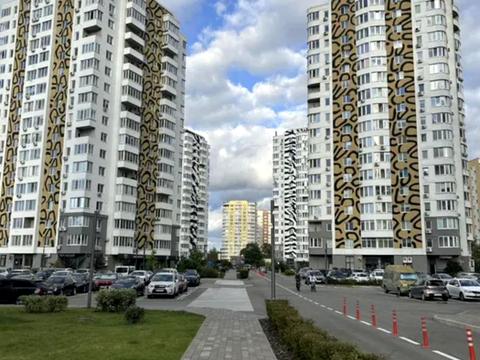 комерційна за адресою Павла Чубинського вул., 9-А