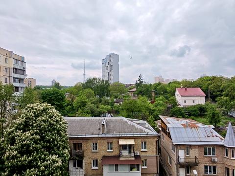 квартира за адресою Захарівська вул., 10