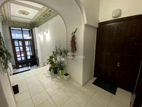 комерційна за адресою Михайла Коцюбинського вул., 5