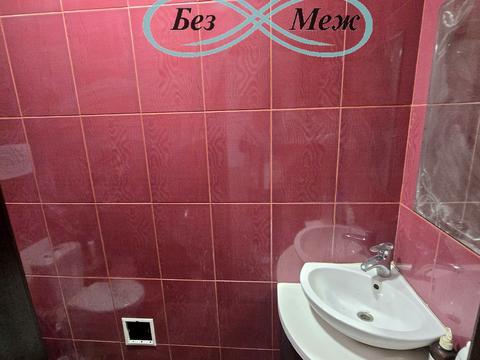 комерційна за адресою Боголюбова вул., 18
