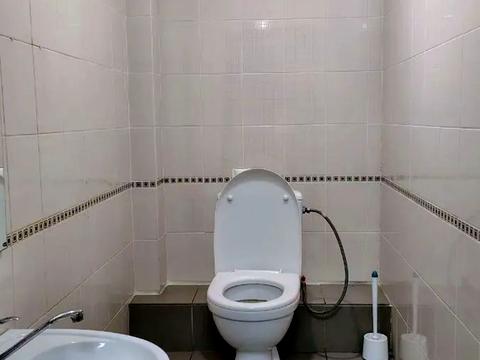 комерційна за адресою Оболонська набережна вул., 19