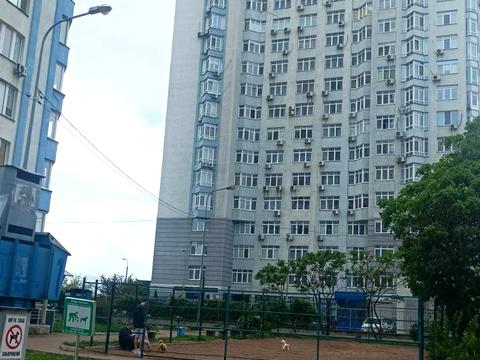 квартира по адресу Миколы Бажана просп., 8-Б