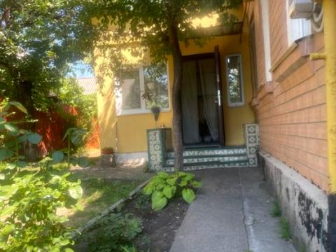 будинок за адресою Добровольчих Батальйонів вул. (Червоноармійська), 39