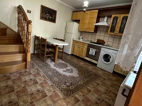 будинок за адресою Одеса, Полуничний пров.