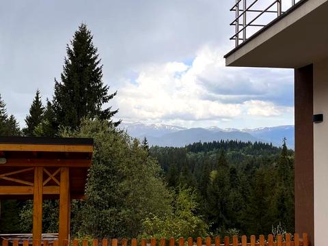 коммерческая по адресу Горішків, 12