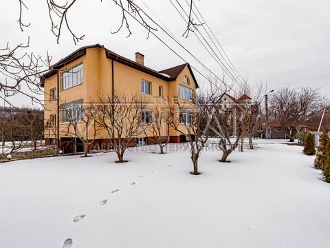 будинок за адресою вул. Підгірна, 27