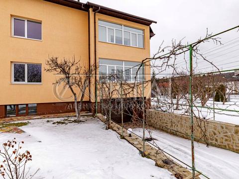 будинок за адресою вул. Підгірна, 27