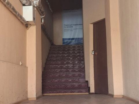 комерційна за адресою Святослава Караванського вул. (Жуковського), 13