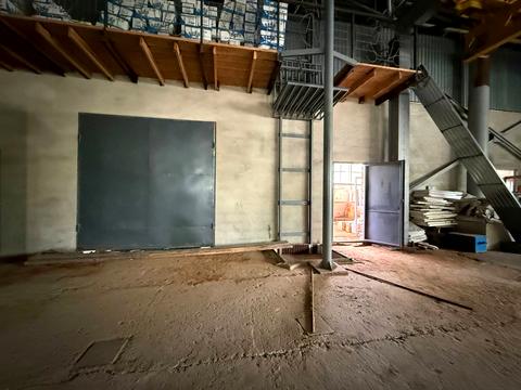 комерційна за адресою Петра Сагайдачного вул. (Маршала Харченка), 22-б