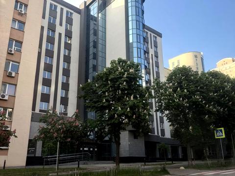 коммерческая по адресу Голосеевская ул., 7