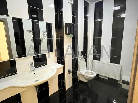 комерційна за адресою Нижній Вал вул., 51
