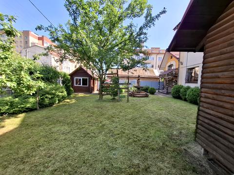 будинок за адресою Купальська вул., 1