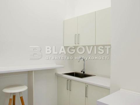 комерційна за адресою Олени Теліги вул., 7