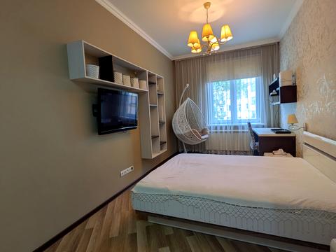 квартира за адресою Героїв УПА вул., 76