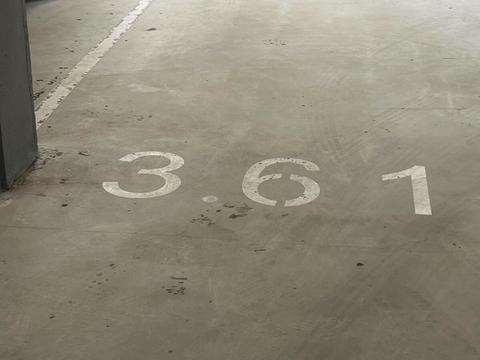 паркомісце за адресою Київ, Всеволода Змієнка вул., 32