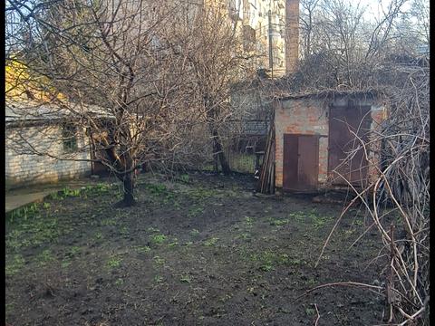будинок за адресою Лабораторна вул., 44