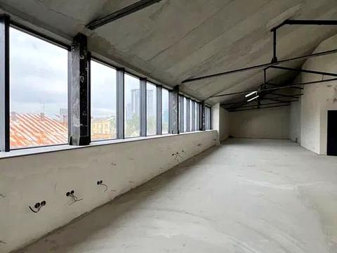 коммерческая по адресу Жилянская ул., 146