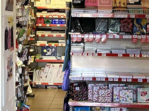 комерційна за адресою Волочиськ, Незалежності вул., 11