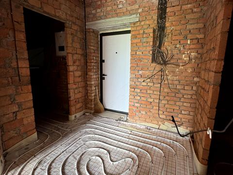 квартира за адресою Серпнева вул., (Будинок)