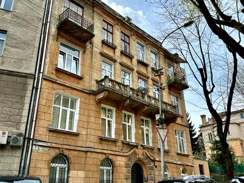 квартира за адресою Івана Карпинця вул. (), 4