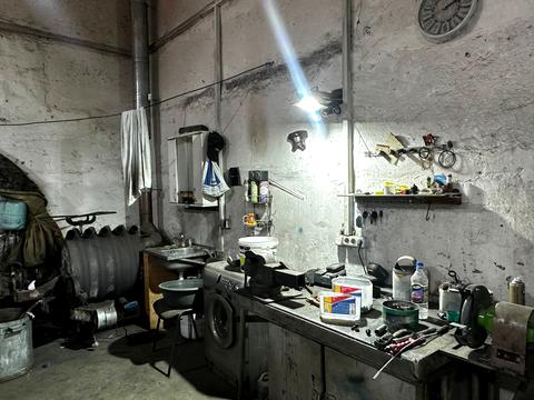 комерційна за адресою Професора Коровицького вул., 3